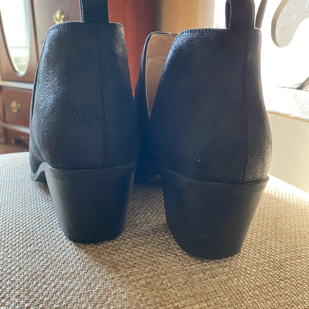 Journee Collection Side-Split Booties - image 6